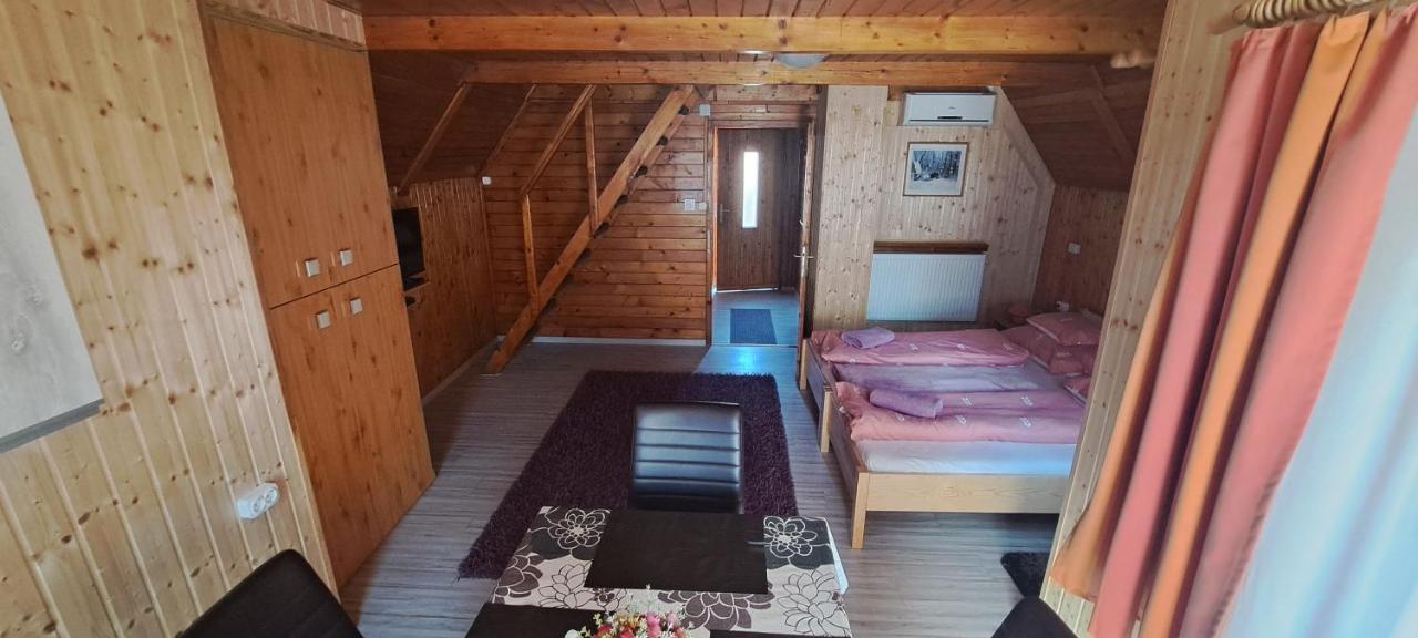 Keri Apartman Mosonmagyarovar Luaran gambar
