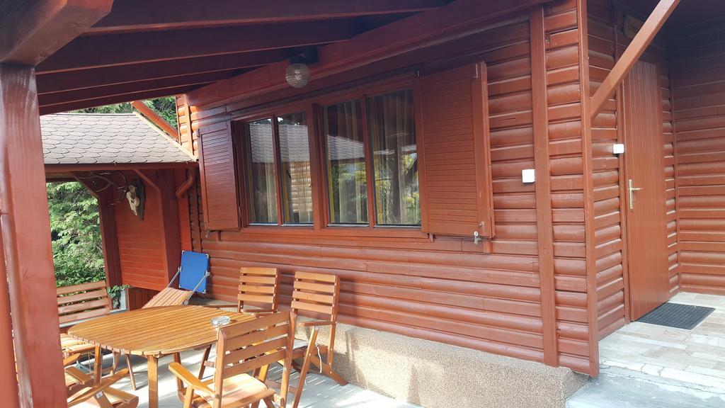 Keri Apartman Mosonmagyarovar Luaran gambar