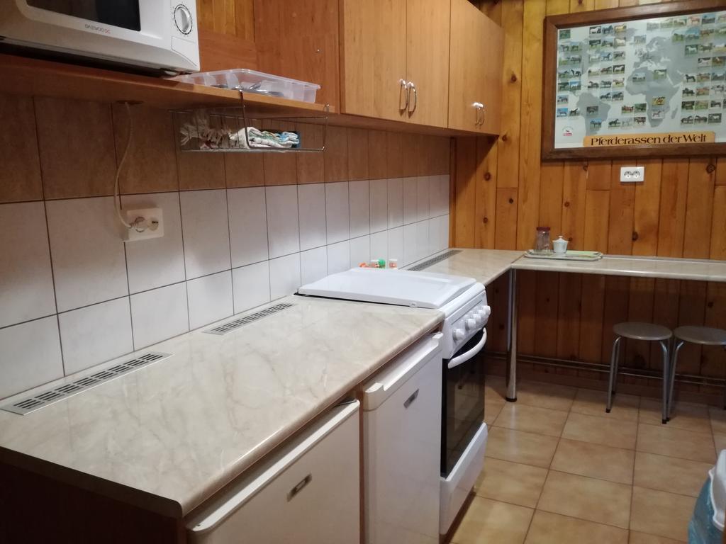 Keri Apartman Mosonmagyarovar Luaran gambar