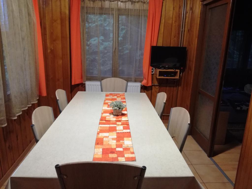 Keri Apartman Mosonmagyarovar Luaran gambar