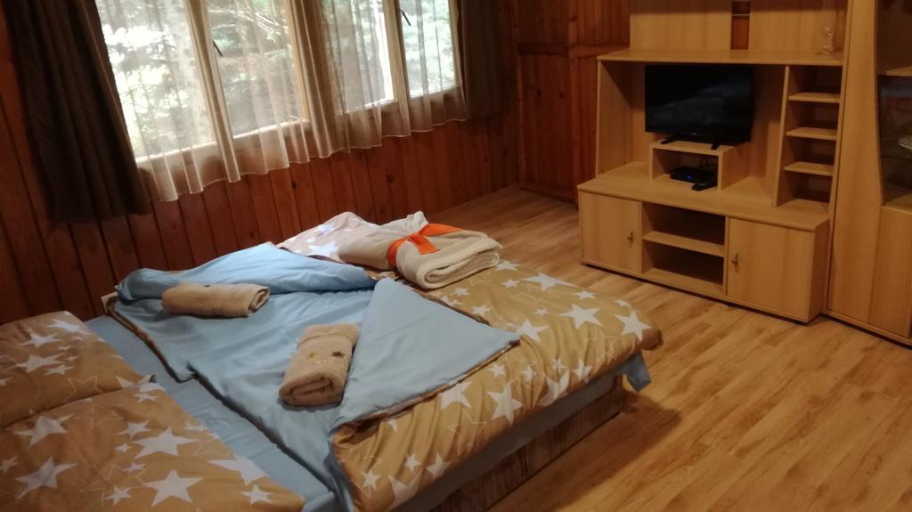 Keri Apartman Mosonmagyarovar Luaran gambar