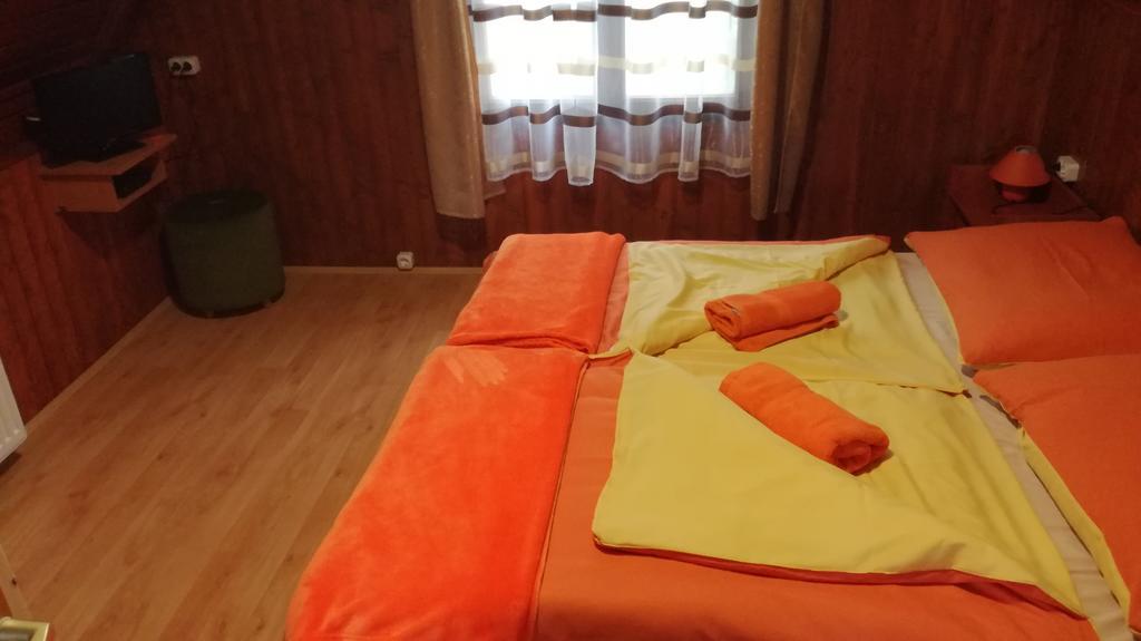 Keri Apartman Mosonmagyarovar Luaran gambar